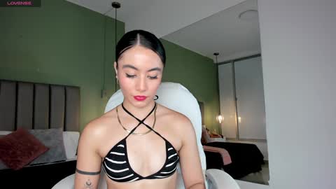  Samantha  online show from 8, 2, 2025