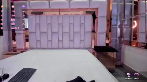 S A M A N T A   online show from 6, 3, 2025