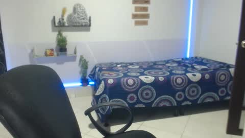 Snapshot of samantha__morris chatting on 12, 9, 2025 sammy online show from 12, 9, 2025