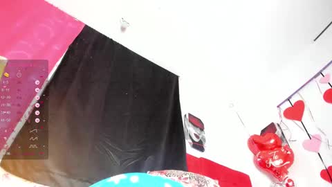  Samanthasmile  online show from 8, 3, 2025