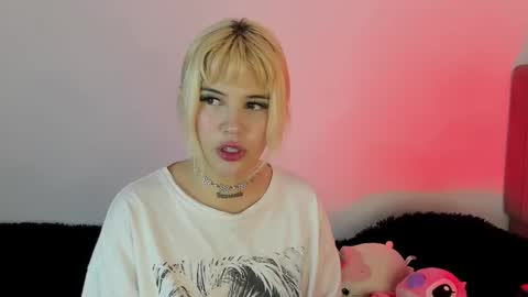 Snapshot of samantha_browwnn chatting on 12, 11, 2025 samantha_browwnn online show from 12, 11, 2025