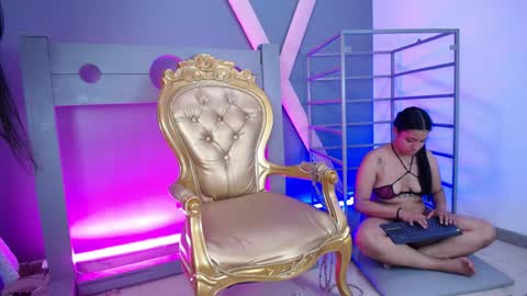 Snapshot of samantha_clea chatting on 8, 1, 2025 Aiko Samantha online show from 8, 1, 2025