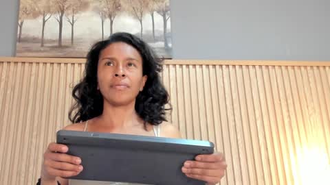 Snapshot of samantha_duart3 chatting on 4, 4, 2026 samantha_duart3 online show from 4, 4, 2026