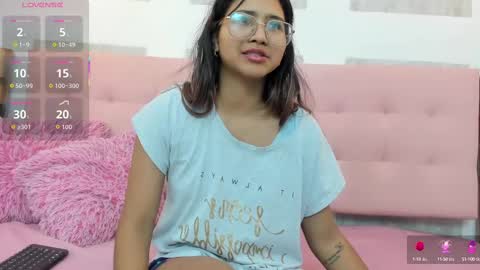 Snapshot of samantha_fox8 chatting on 5, 10, 2025 online show from 5, 10, 2025