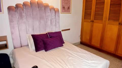 samantha_lux_ online show from 19, 1, 2026