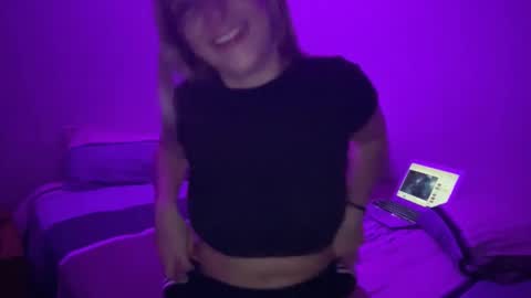 Samantha Rooms online show from 5, 2, 2026