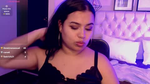 Snapshot of samantha_smiithh chatting on 2, 3, 2025 samantha_smiithh online show from 2, 3, 2025