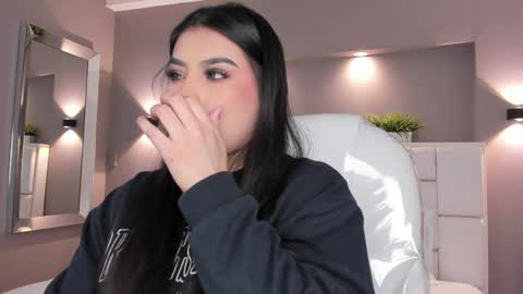 Snapshot of samanthaa_22_ chatting on 5, 1, 2025 Samanthaa online show from 5, 1, 2025