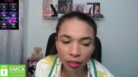 Snapshot of samanthaa_queen chatting on 3, 3, 2025 sam online show from 3, 3, 2025