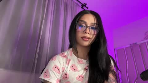 Snapshot of samanthabernardo_ chatting on 19, 4, 2026 Samantha Bernardo online show from 19, 4, 2026