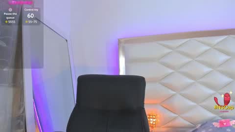 Snapshot of samanthaevans4 chatting on 2, 12, 2024 Sweet Samantha online show from 2, 12, 2024