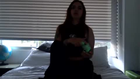 samanthahez online show from 10, 7, 2026