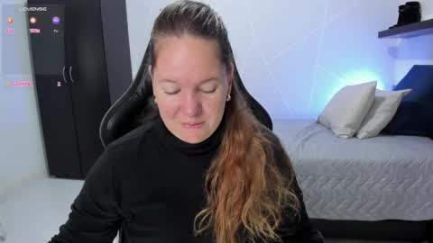 Samantha samy online show from 27, 10, 2025