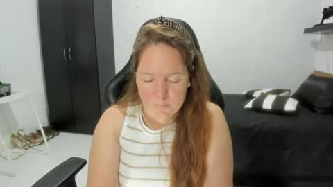 Samantha samy online show from 15, 11, 2025