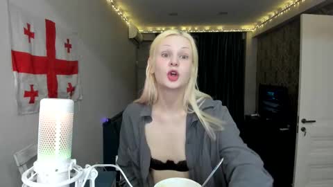 Snapshot of samanthamiasnik1 chatting on 19, 2, 2025 Samantha online show from 19, 2, 2025