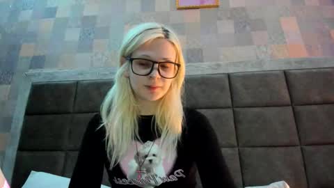 Snapshot of samanthamiasnik1 chatting on 26, 9, 2025 Samantha online show from 26, 9, 2025