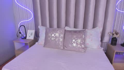 Snapshot of samanthapeachs chatting on 27, 9, 2025 Alejandra online show from 27, 9, 2025