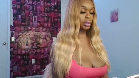 Snapshot of samanthaporsha chatting on 3, 2, 2025 samanthaporsha online show from 3, 2, 2025