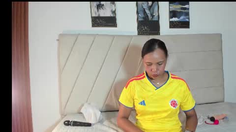 samaraa_smith1 online show from 23, 6, 2026