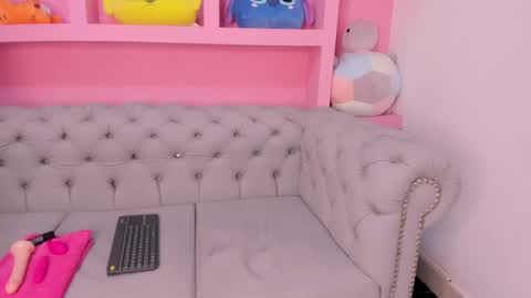 samarafernandez online show from 13, 2, 2025