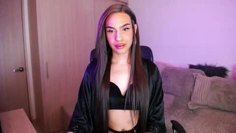 Snapshot of samarasilex chatting on 3, 11, 2025 Samara Silex online show from 3, 11, 2025