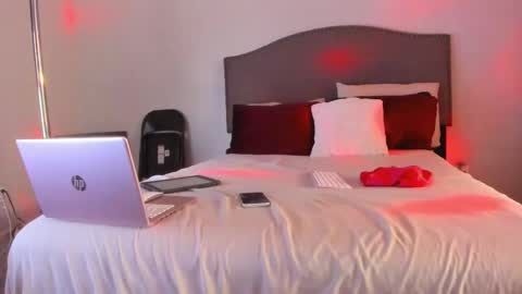 Yaya online show from 13, 12, 2025