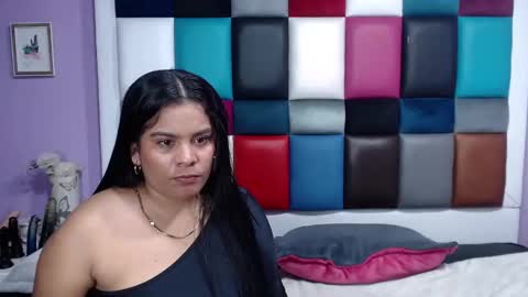 Snapshot of samevanshot chatting on 12, 12, 2024 samevanshot online show from 12, 12, 2024