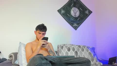 Snapshot of samevansx chatting on 13, 2, 2026 samevansx online show from 13, 2, 2026