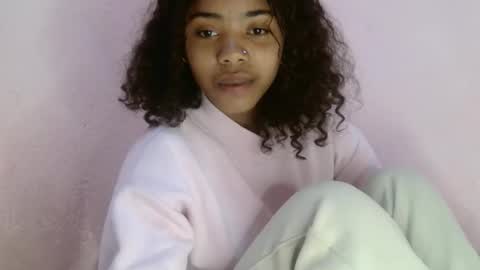 Snapshot of samina2255 chatting on 25, 9, 2025 samina2255 online show from 25, 9, 2025