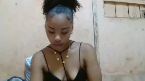 Snapshot of samina2255 chatting on 20, 10, 2025 samina2255 online show from 20, 10, 2025