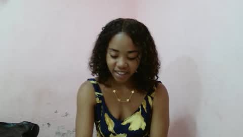 Snapshot of samina2255 chatting on 5, 11, 2025 samina2255 online show from 5, 11, 2025