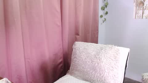 Snapshot of samira_lennox chatting on 5, 3, 2026 SAMIRA online show from 5, 3, 2026