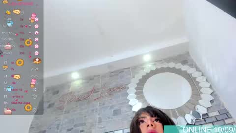 Snapshot of samm_hots chatting on 10, 9, 2025 SAMM online show from 10, 9, 2025