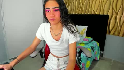 Snapshot of sammanta_18 chatting on 15, 11, 2025 Samantha online show from 15, 11, 2025