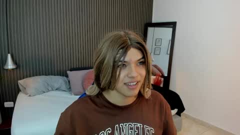 Axel online show from 4, 5, 2026