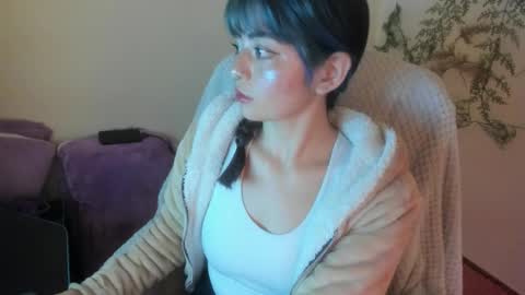   online show from 25, 11, 2025