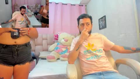 Snapshot of samy_and_aron chatting on 22, 9, 2025 sammy and Aaron online show from 22, 9, 2025