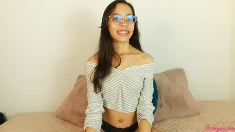 Snapshot of samyonichan chatting on 30, 1, 2025 Special show on 17 december and 23 UwU online show from 30, 1, 2025