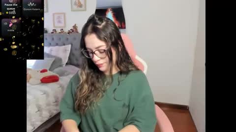 Snapshot of samysweet_8 chatting on 25, 10, 2025 Samanta online show from 25, 10, 2025