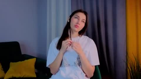 Isabel but you can call me Bella online show from 7, 11, 2025