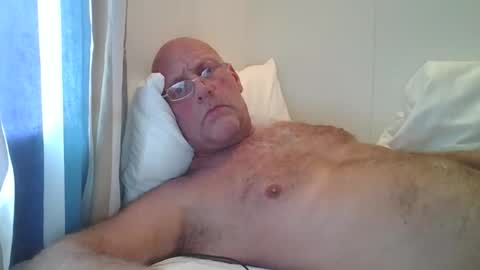 Snapshot of sandnesrune523 chatting on 13, 10, 2025 sandnesrune523 online show from 13, 10, 2025
