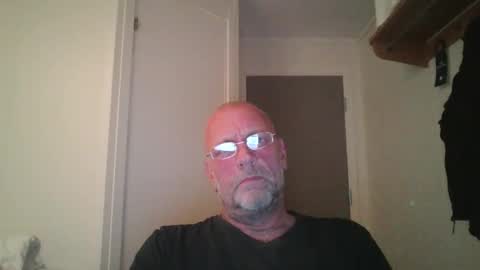 sandnesrune523 online show from 20, 10, 2025