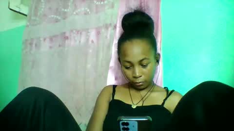 sandra1253099 online show from 4, 5, 2026