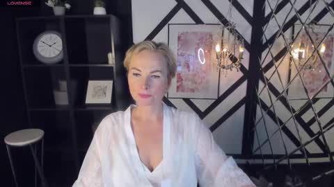 Sandra online show from 28, 1, 2025