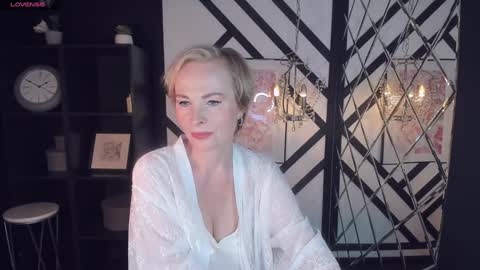 Sandra online show from 31, 1, 2025