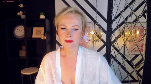 Sandra online show from 9, 2, 2025