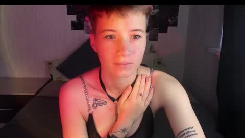 sandraa_a online show from 11, 10, 2025