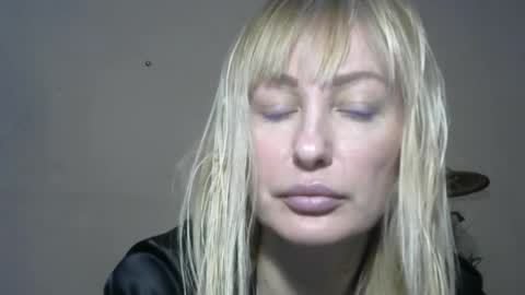 Sandra online show from 4, 1, 2025