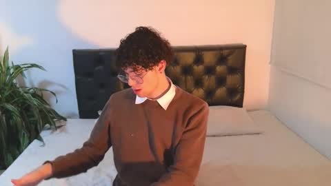 Snapshot of sandro_vitali chatting on 16, 9, 2025 sandro_vitali online show from 16, 9, 2025