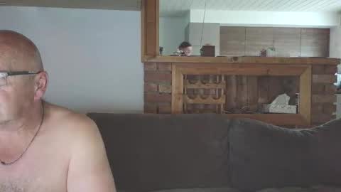 sanroom online show from 10, 10, 2025